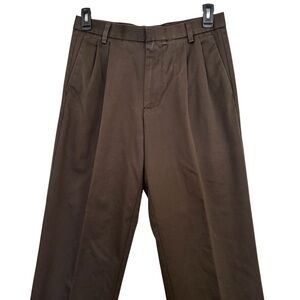 DOCKERS Men’s D3 Classic Brown Pleated Chinos Size 32/32